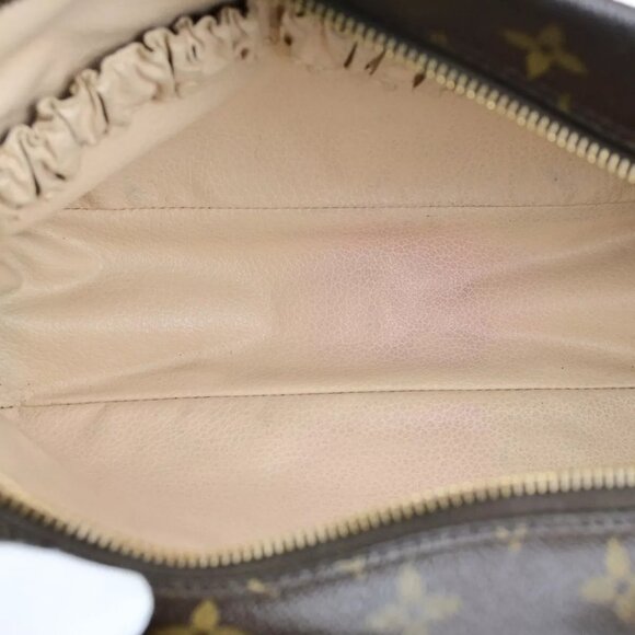LOUIS VUITTON Trousse Toilette 28 Clutch Hand Bag Monogram  LOUIS VUITTON Trousse Toilette 28 Clutch Hand Bag Monogram Brown